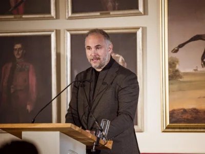 „Művészet és iparosság” – előadások a művészi igényű kézműves mesterségek tárgykörében – konferencia-beszámoló